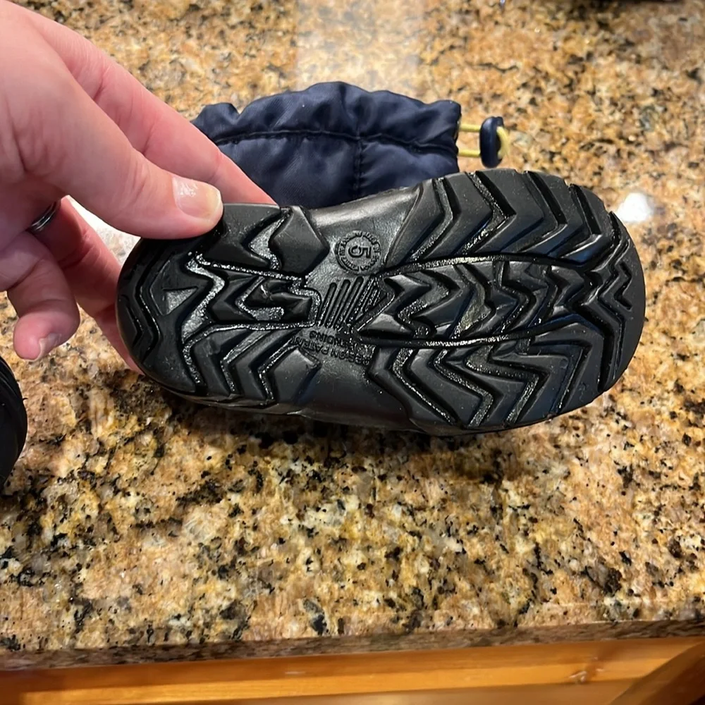 Kamik Toddler drawstring winter boots